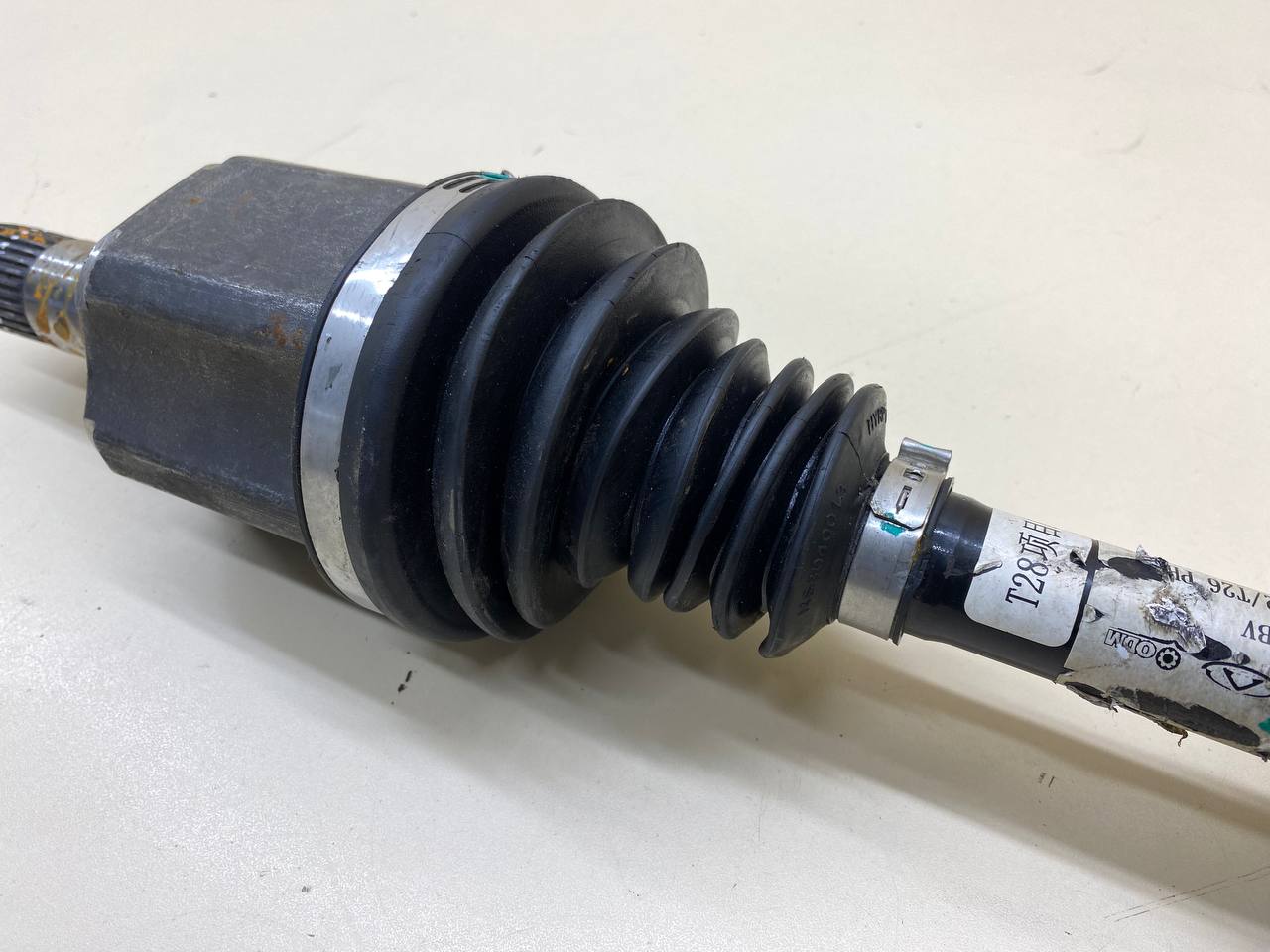 Полуось передняя левая EXEED RX 2022>