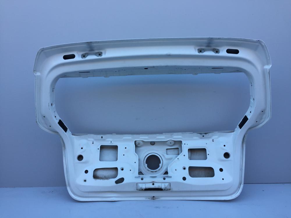 Дверь багажника BMW 1-series E87/E81 2004-2011