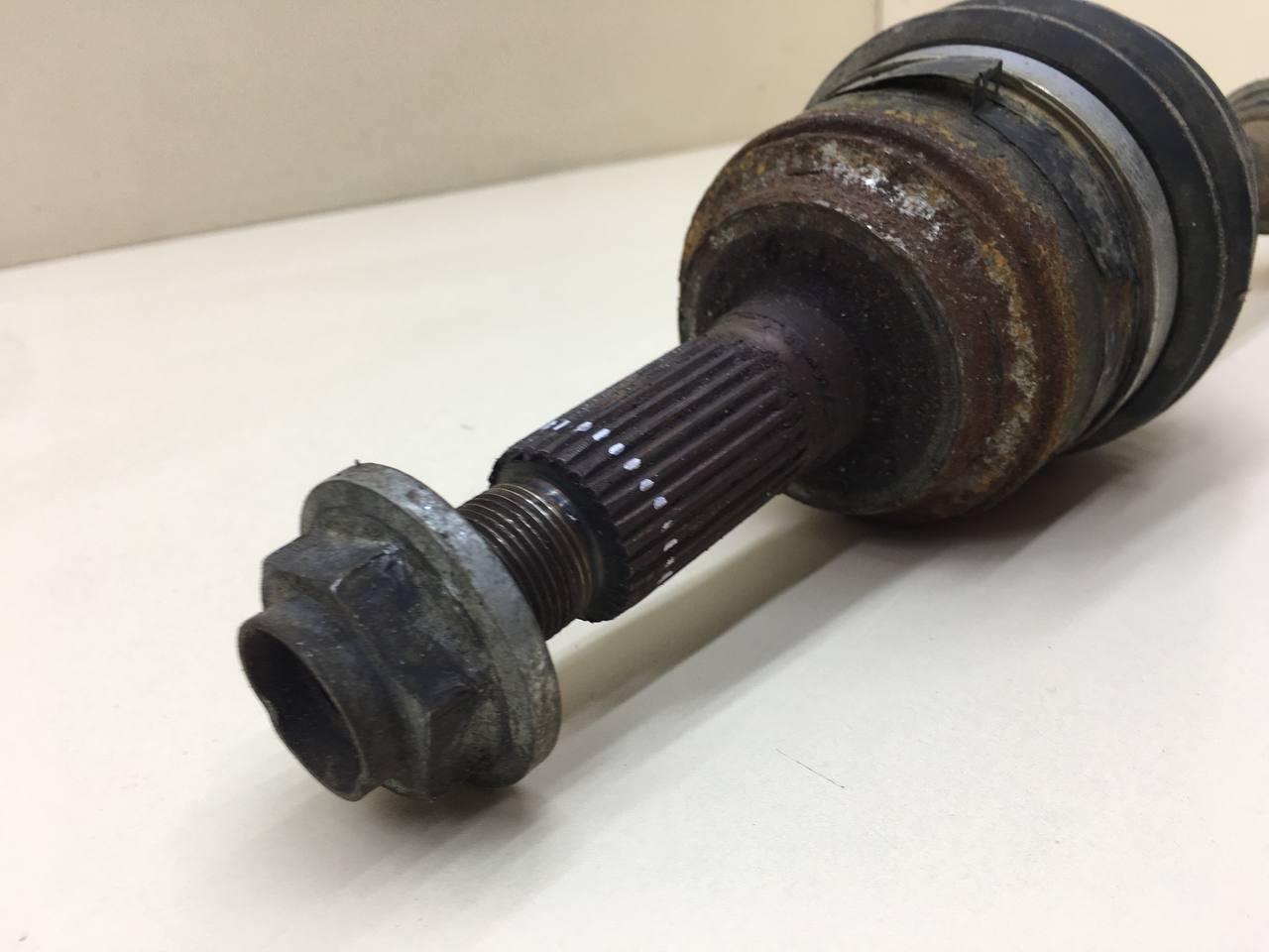 Полуось передняя левая Mazda Mazda 6 (GH) 2007-2012 Полуось передняя левая Mazda Mazda 6 (GH) 2007-2012