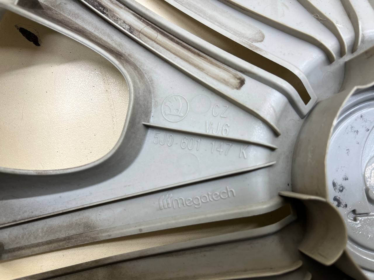 Колпак декоративный Skoda Fabia (5J) 2007-2014