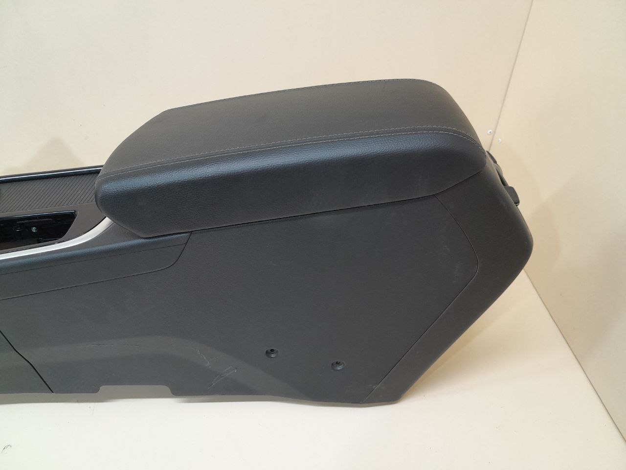 Консоль центральная Hyundai Sonata 7 (LF) 2017-2019