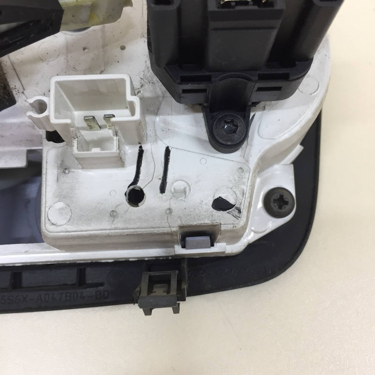 Блок управления отопителем Ford Fiesta (MK5) 2002-2008 Блок управления отопителем Ford Fiesta (MK5) 2002-2008