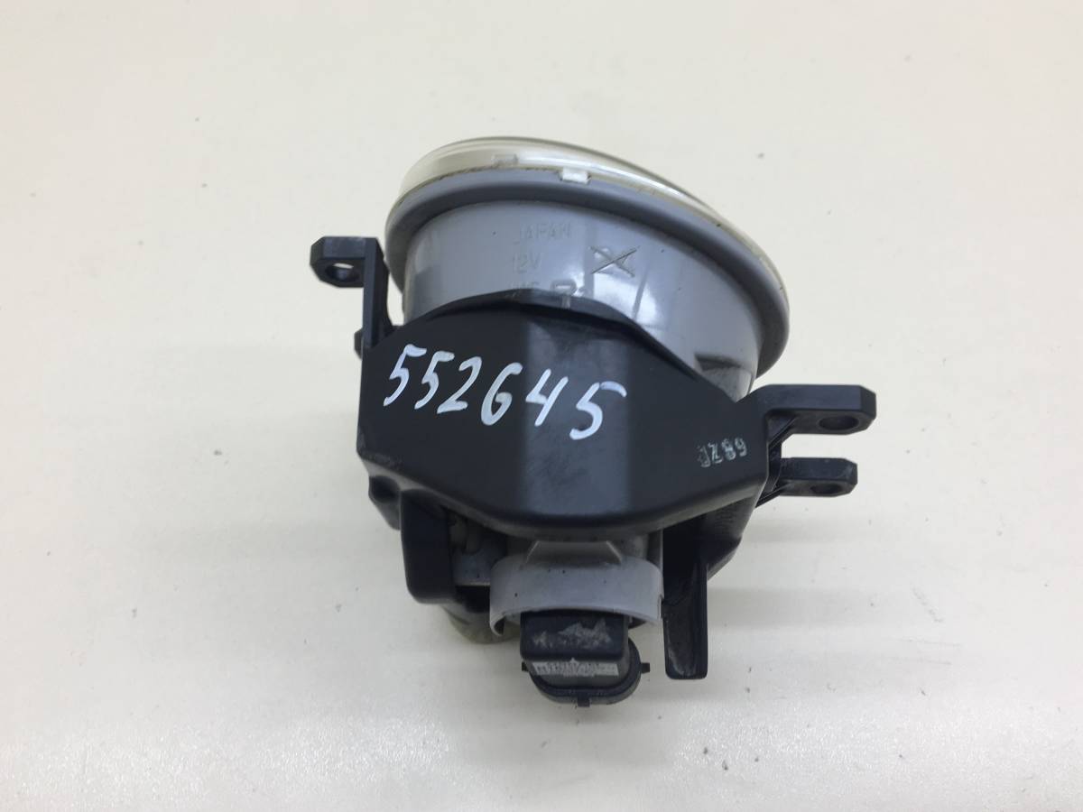 Фара противотуманная правая Toyota Rav 4 (XA40) 2013-2019