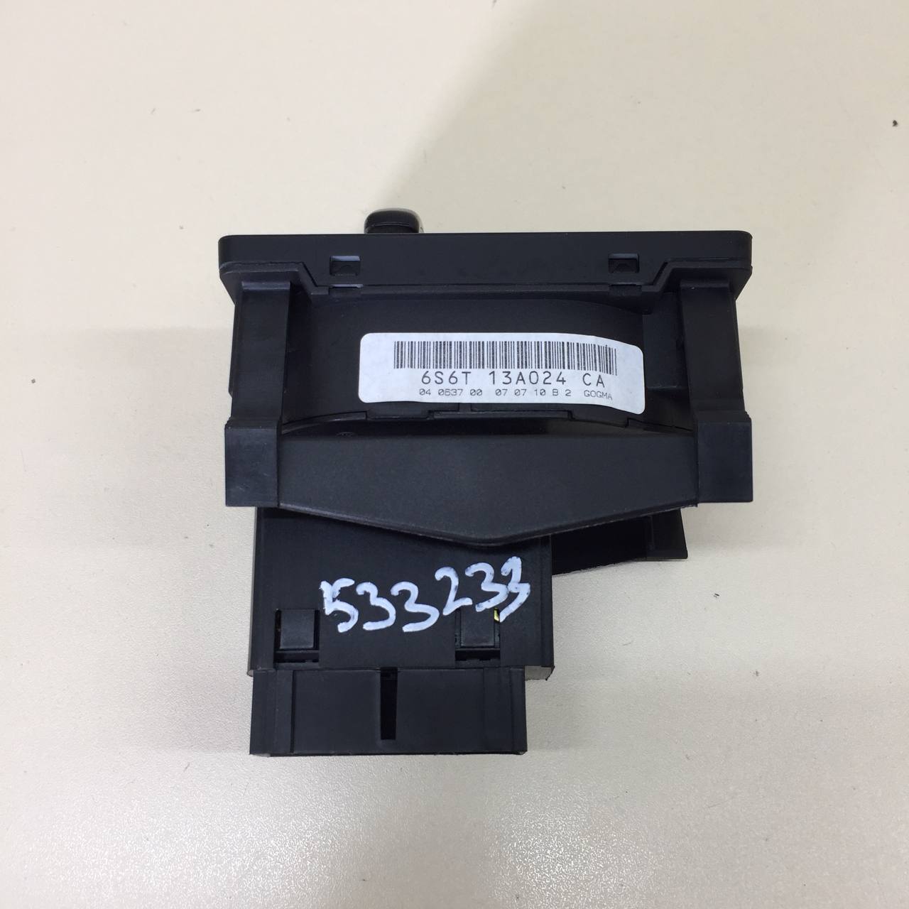 Переключатель света фар Ford Fiesta (MK5) 2002-2008 Переключатель света фар Ford Fiesta (MK5) 2002-2008