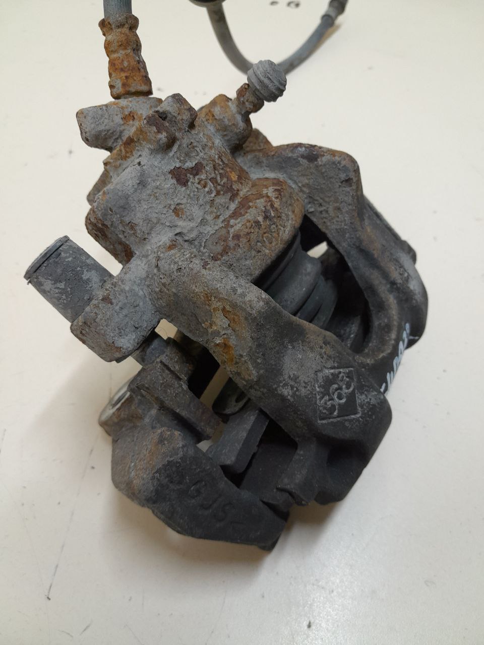 Суппорт передний левый Renault Logan (2) 2014>