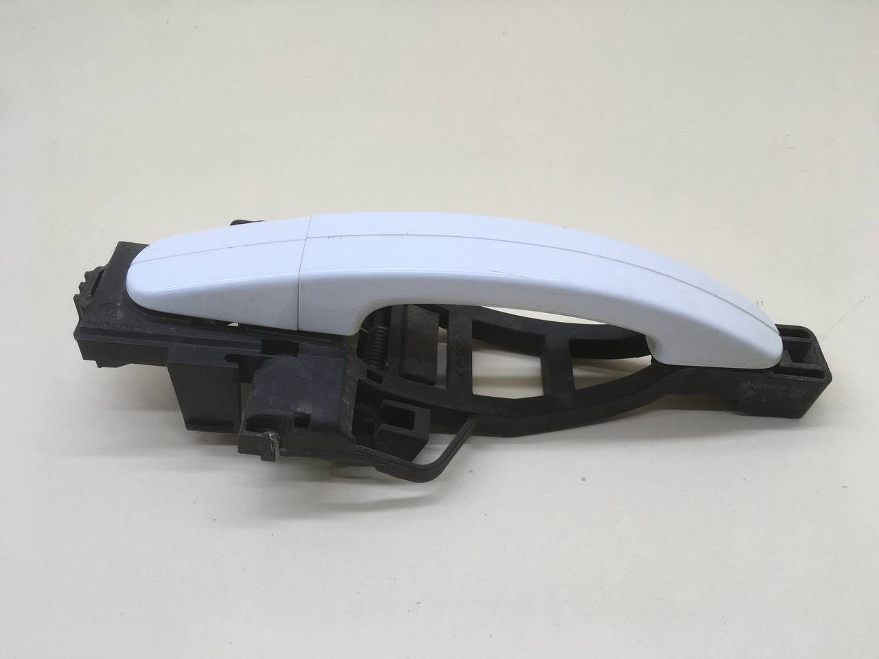 Ручка двери задней наружная правая Ford Focus 3 2011>