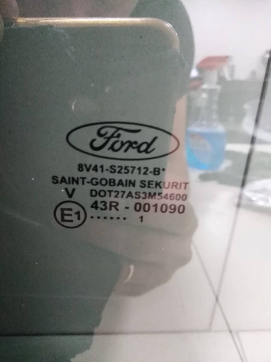 Стекло двери задней правой Ford Kuga (DR) 2008-2013