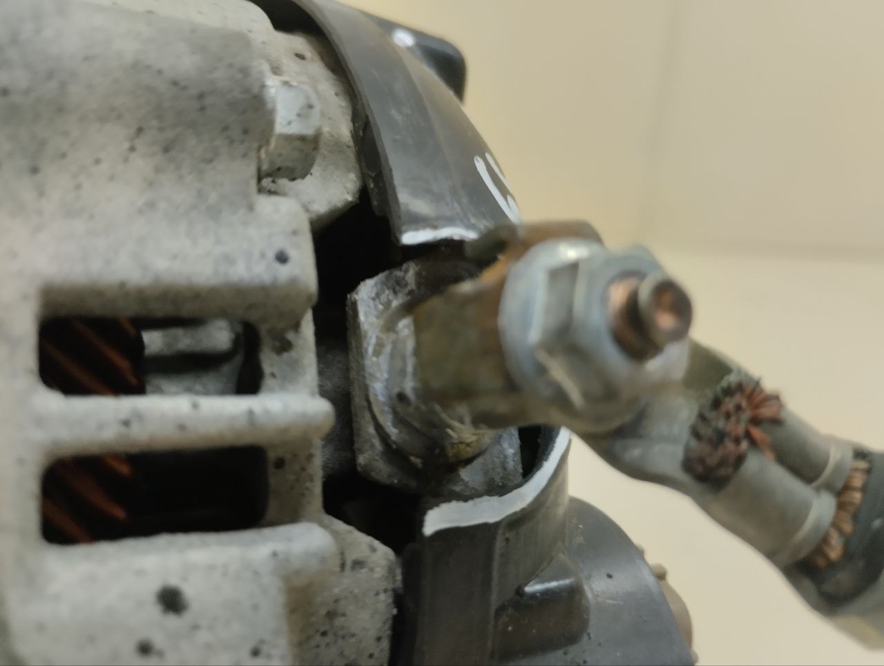 Генератор Toyota Land Cruiser Prado (J150) 2009-2022 Генератор Toyota Land Cruiser Prado (J150) 2009-2022