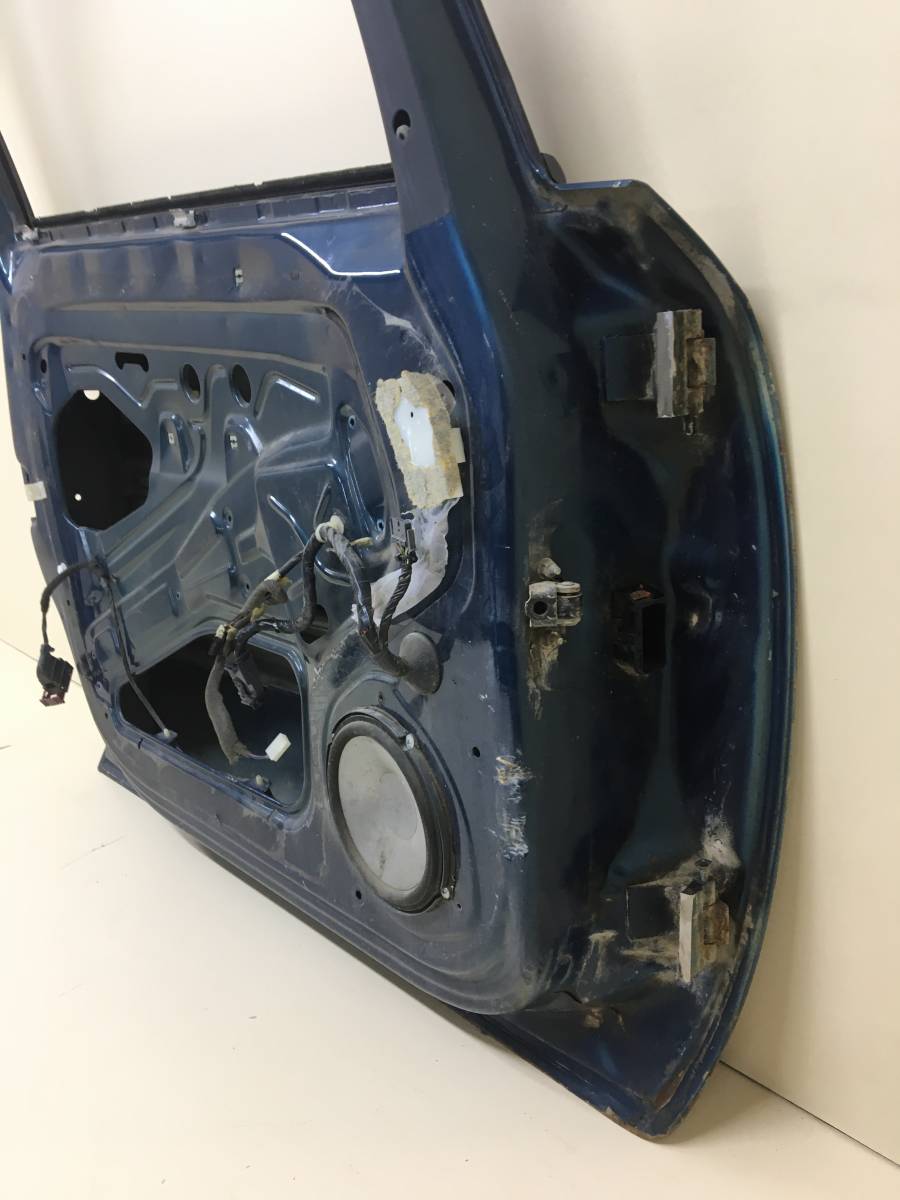 Дверь передняя левая Opel Zafira (B) 2005-2012