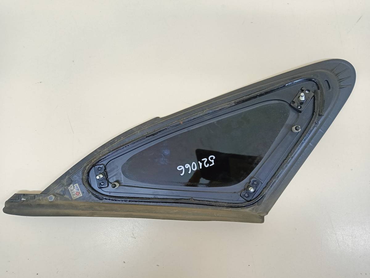 Стекло кузовное глухое правое Kia K5 (DL3) 2019>