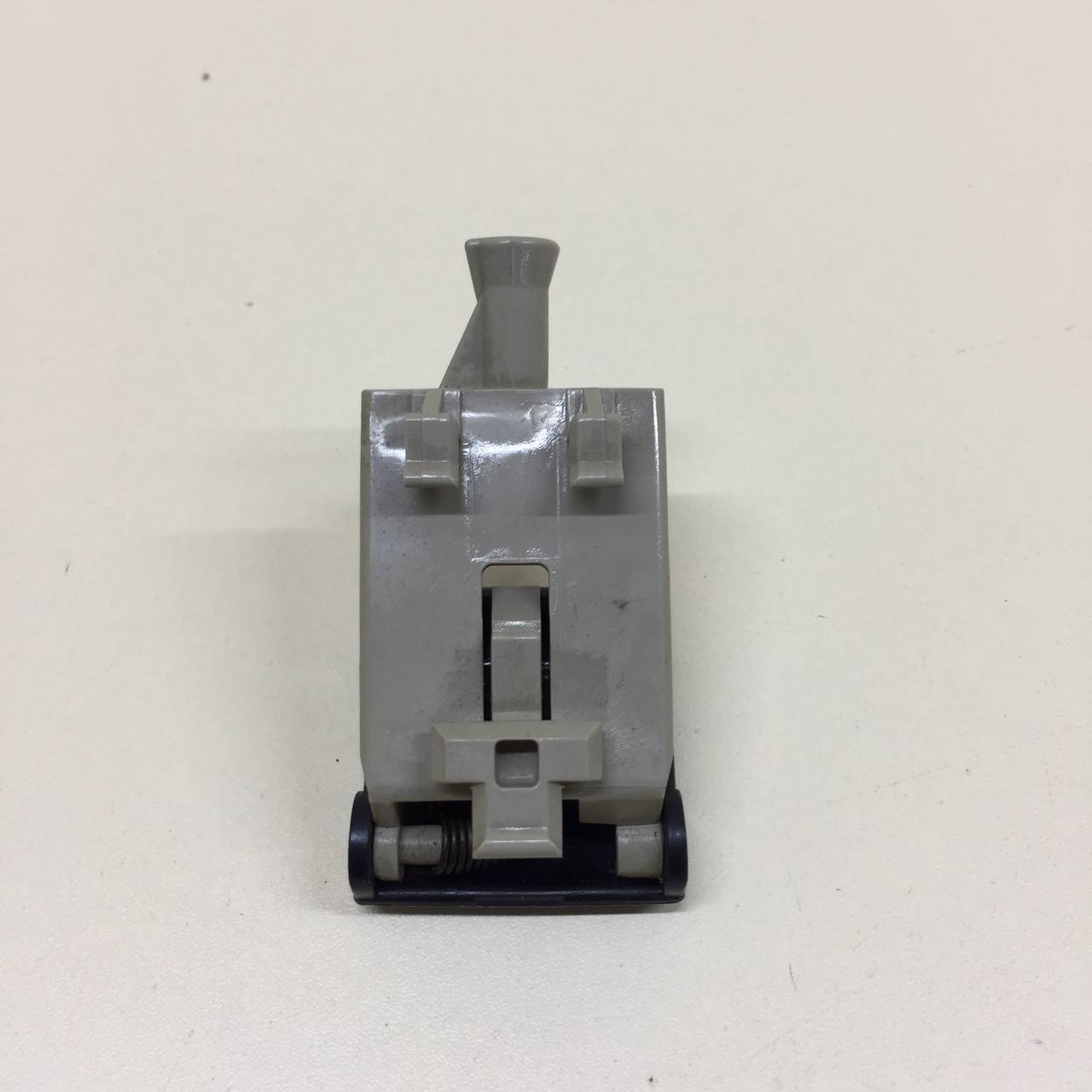 Ручка открывания капота Toyota Camry (V50) 2011-2017 Ручка открывания капота Toyota Camry (V50) 2011-2017
