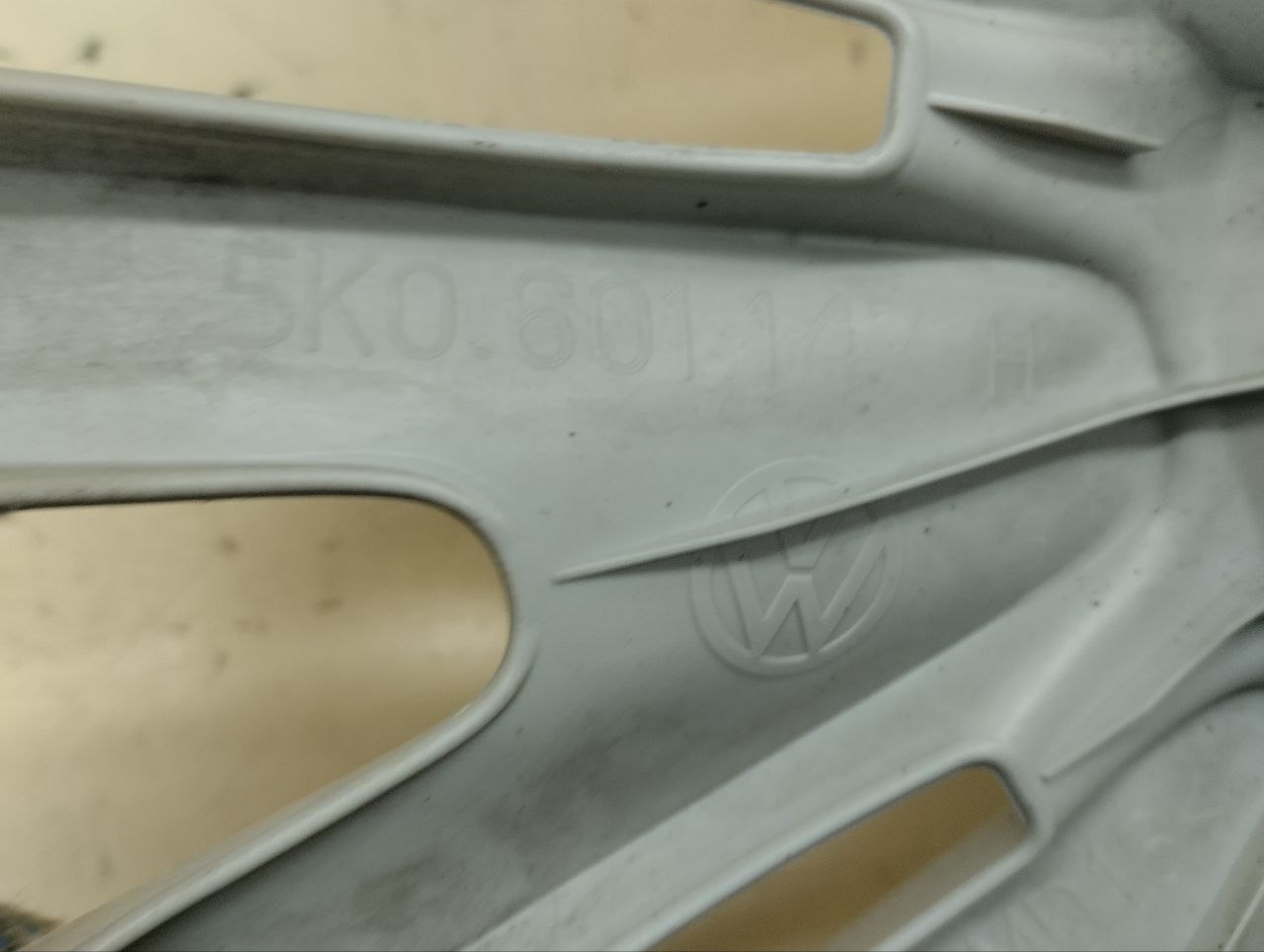 Колпак декоративный Volkswagen Golf 6 (5K) 2009-2013