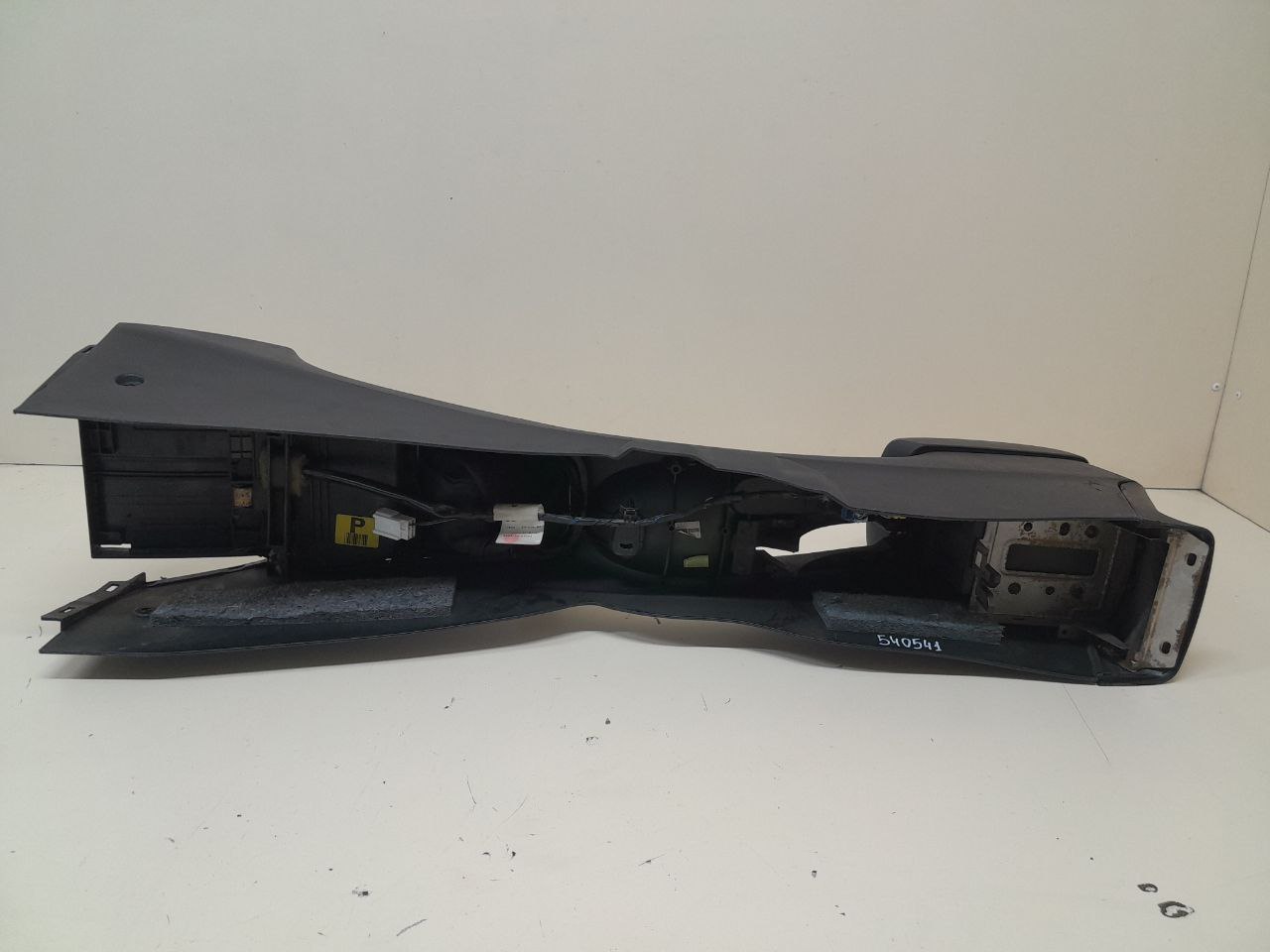 Консоль центральная Nissan Almera (N16) 2000-2006 Консоль центральная Nissan Almera (N16) 2000-2006