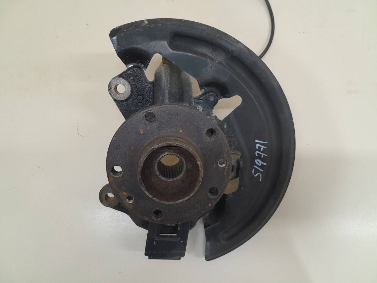 Кулак поворотный передний левый Renault Megane (3) 2009-2016