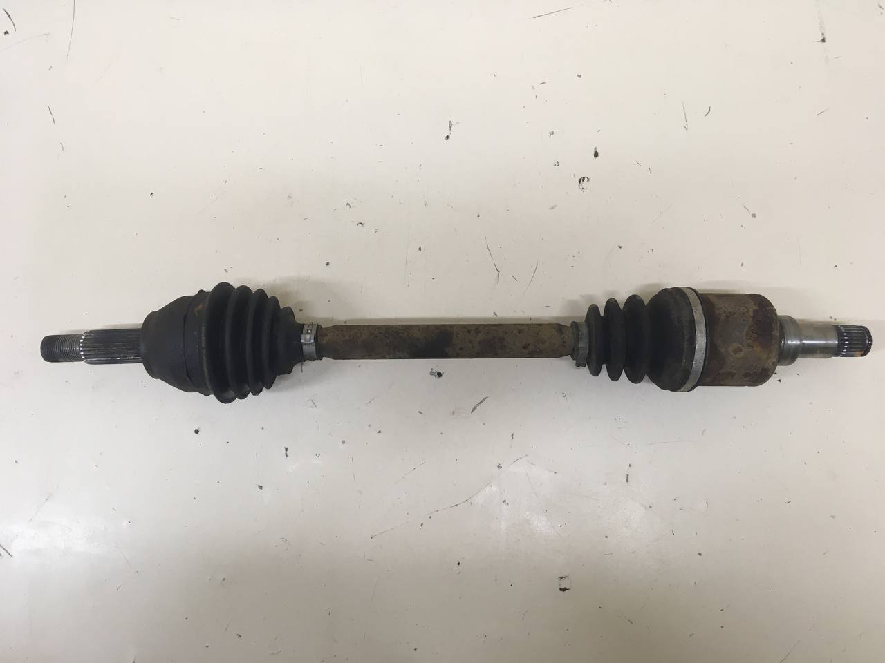 Полуось передняя левая Ford Fusion (JU) 2002-2012 Полуось передняя левая Ford Fusion (JU) 2002-2012