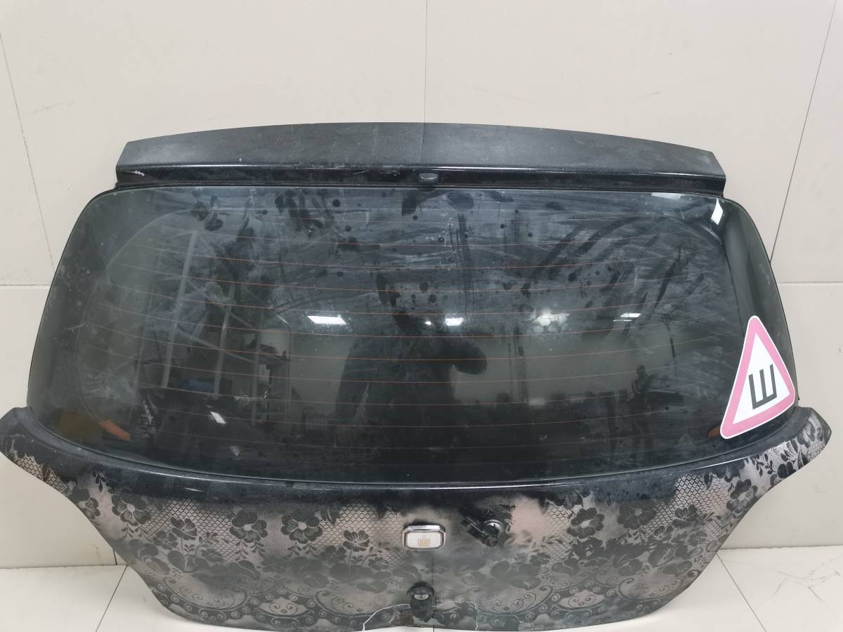 Дверь багажника со стеклом Toyota Vitz (P10) 1999-2005