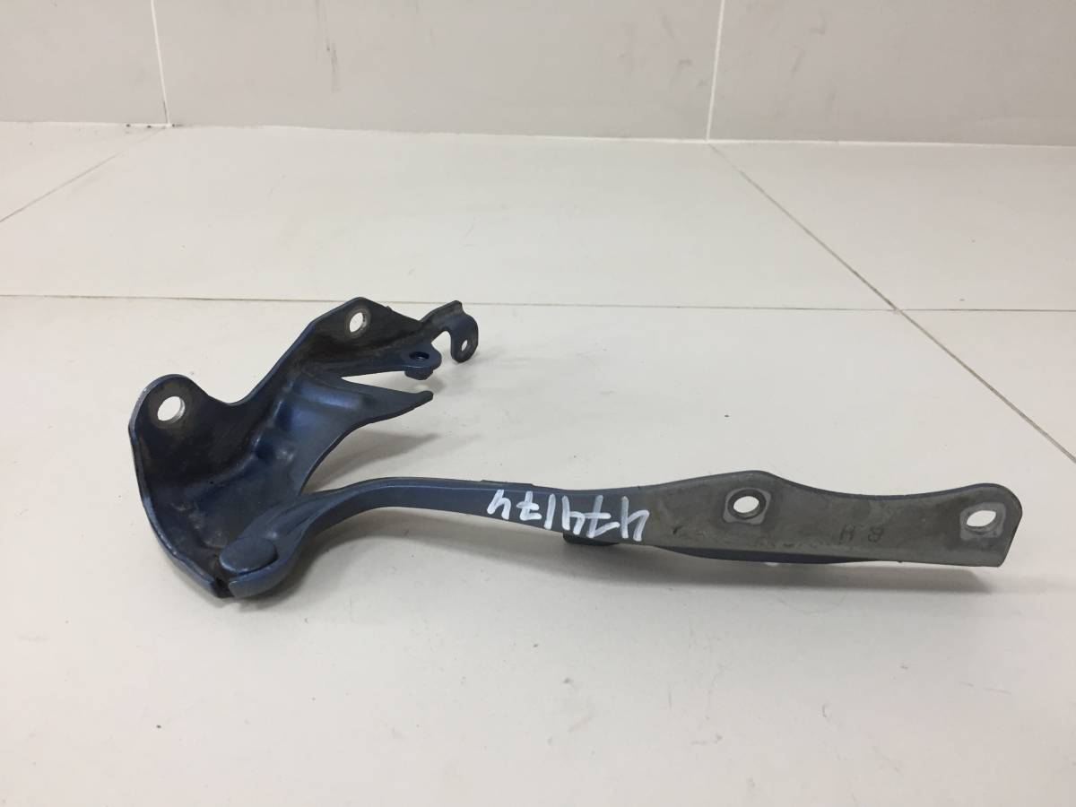 Петля капота правая Subaru Impreza (G12) 2007-2012