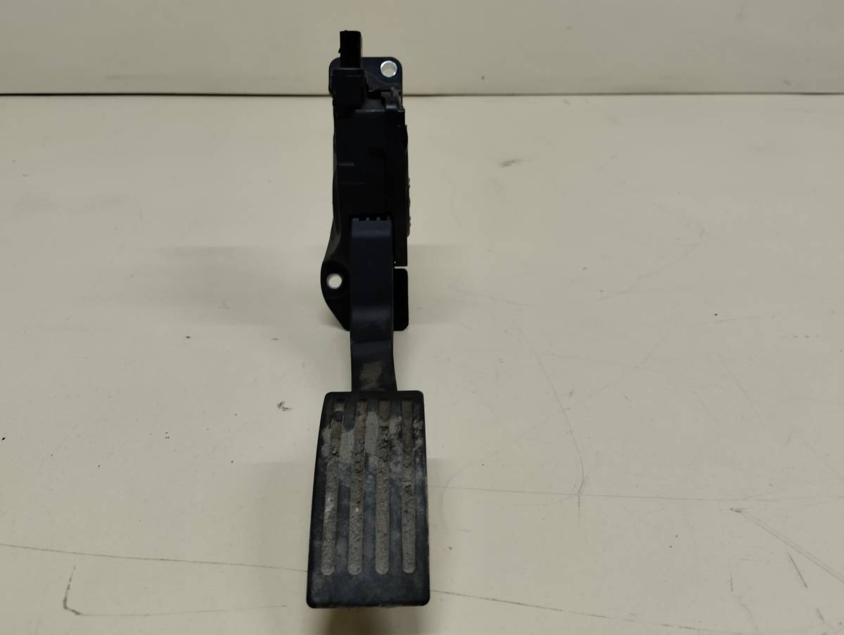 Педаль газа Mazda Mazda 3 (BL) 2009-2013 Педаль газа Mazda Mazda 3 (BL) 2009-2013