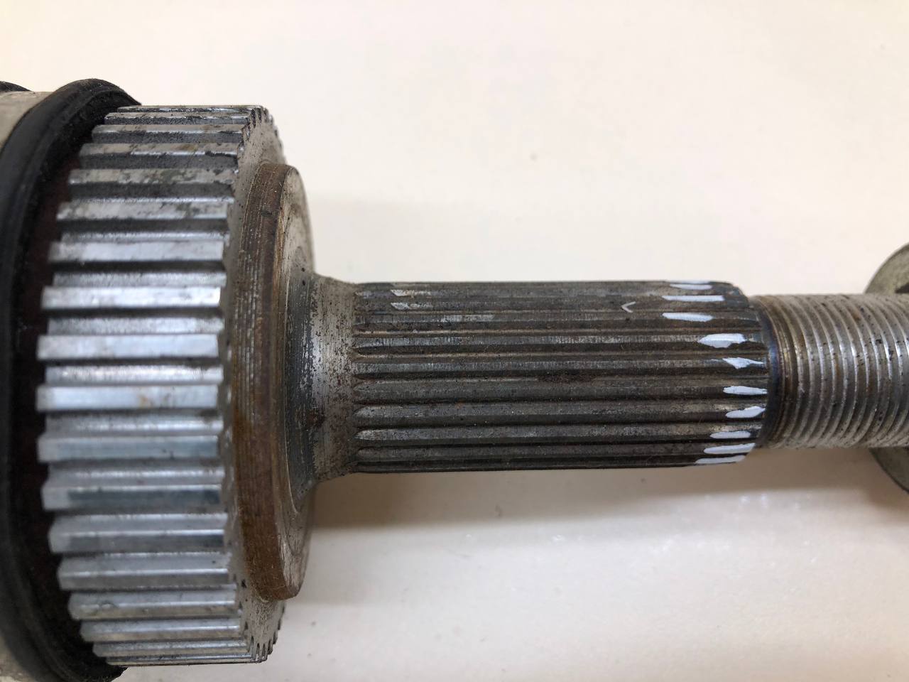 Полуось задняя левая Nissan Qashqai (J10) 2006-2013 Полуось задняя левая Nissan Qashqai (J10) 2006-2013