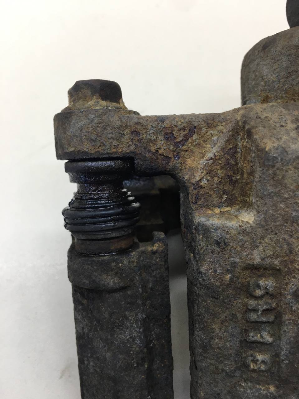 Суппорт передний левый ZAZ Chance 2009-2014