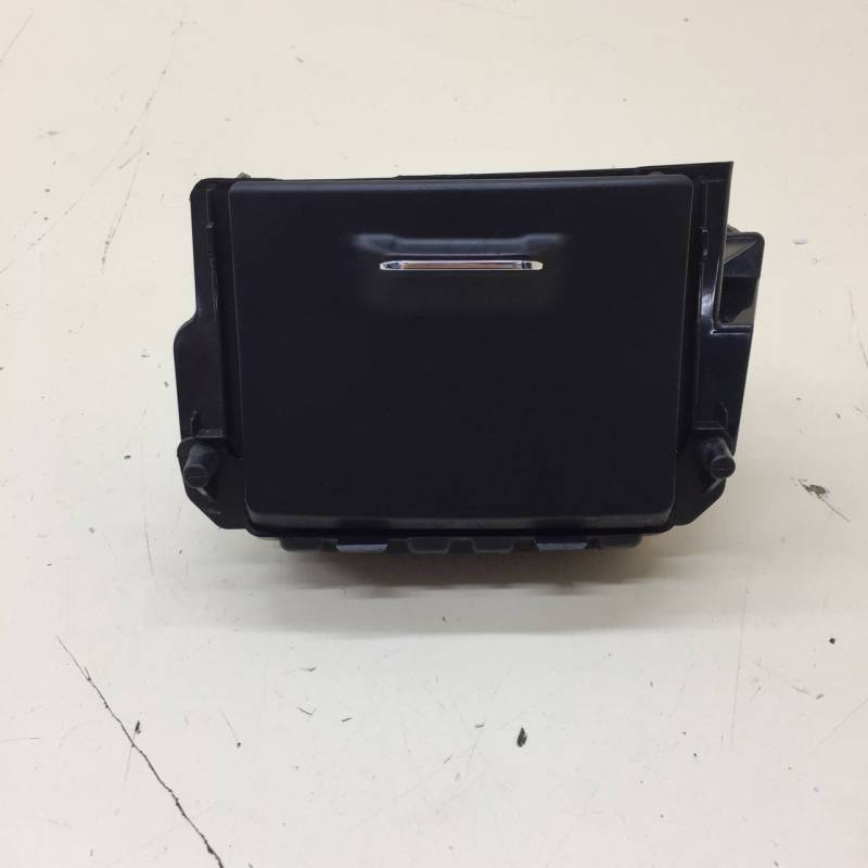 Ящик передней консоли Toyota Corolla E180 2013-2019