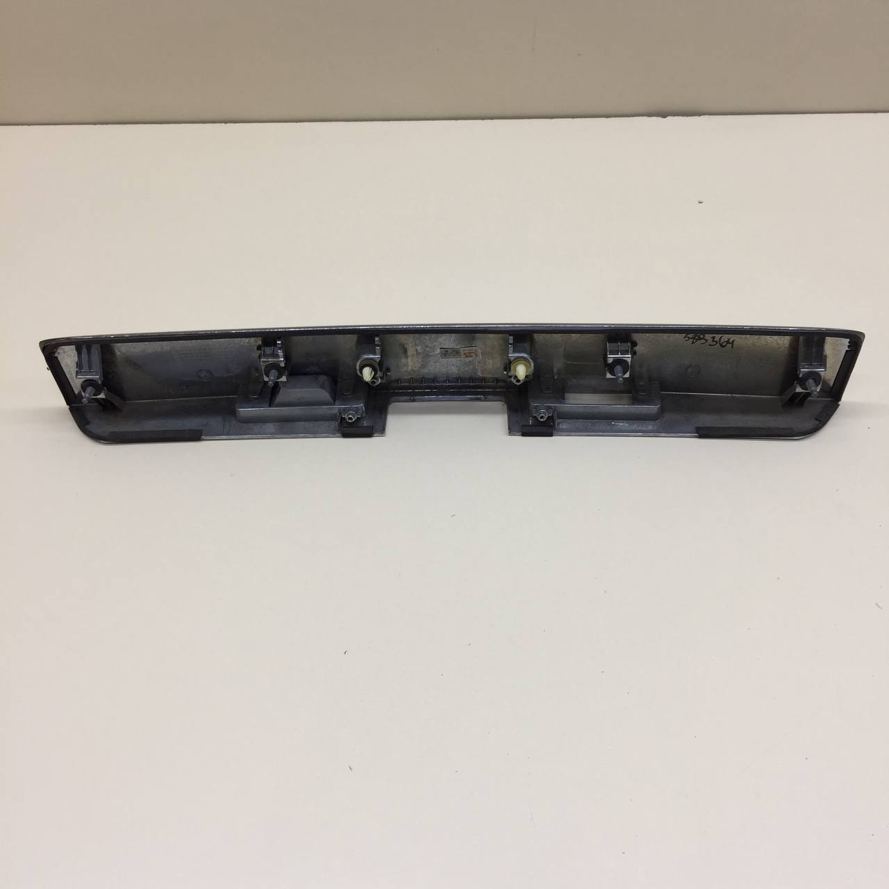 Накладка крышки багажника Chevrolet Orlando (J309) 2011-2015