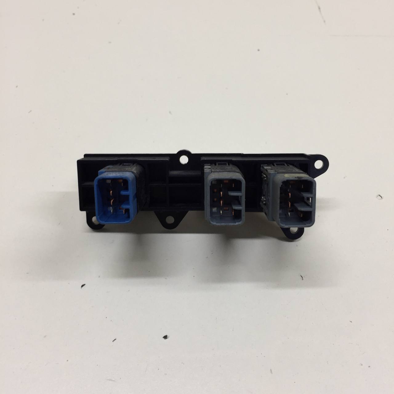Блок кнопок Hyundai Starex H1/Grand Starex 2007> Блок кнопок Hyundai Starex H1/Grand Starex 2007>