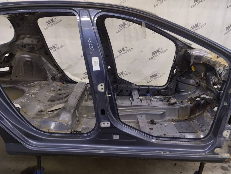 Порог со стойкой правый Peugeot 308 2007>
