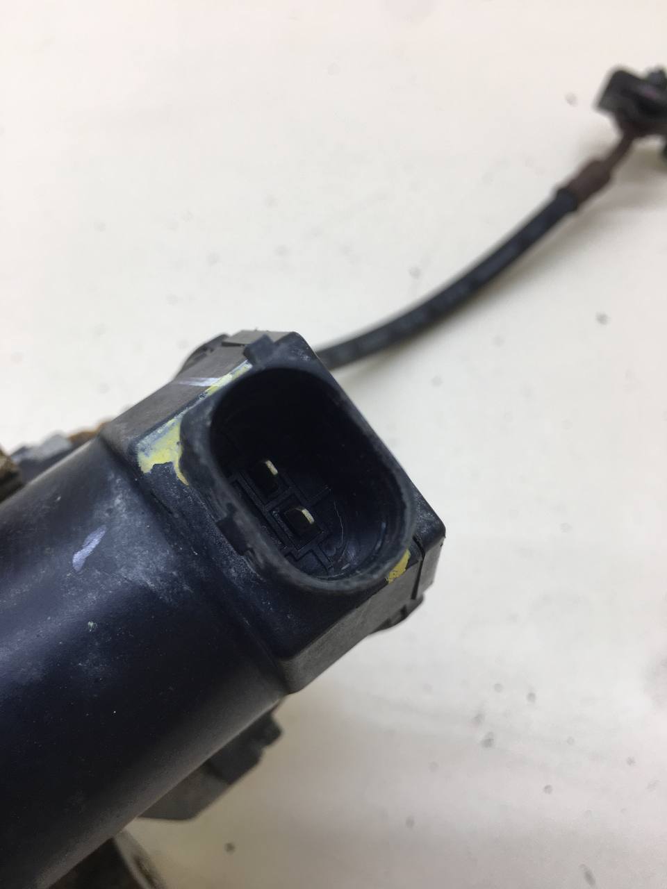 Суппорт задний правый Hyundai i40 (VF) 2011>