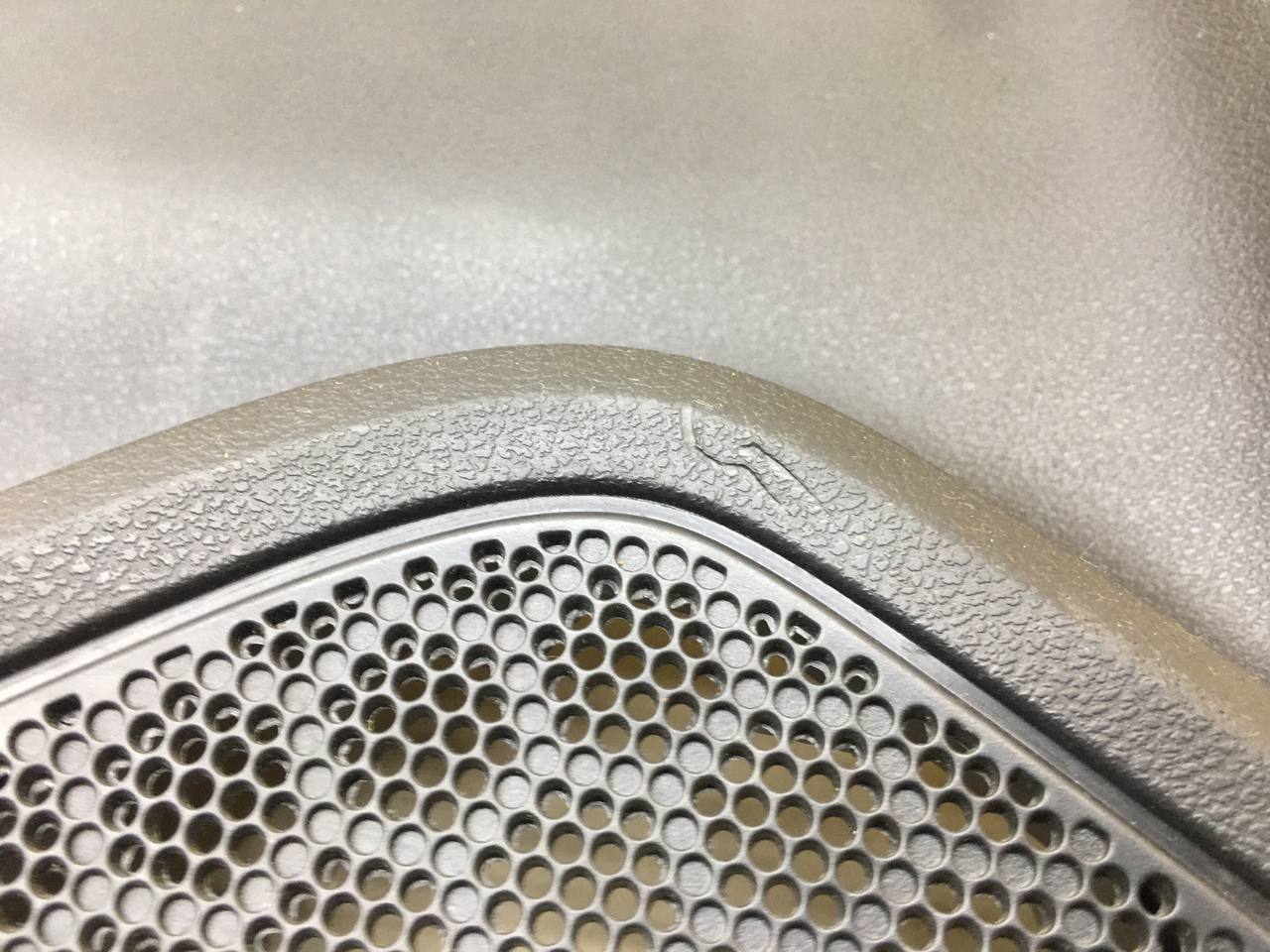 Обшивка двери задней левой Lada  X-RAY Cross 2018 >