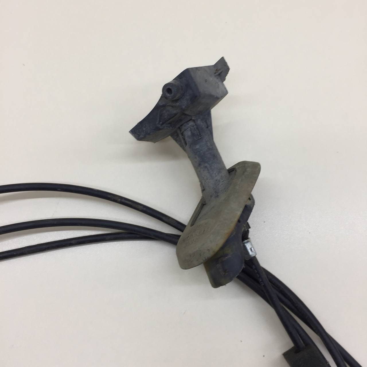 Ручка открывания лючка бензобака Honda Civic 4D 2006-2012