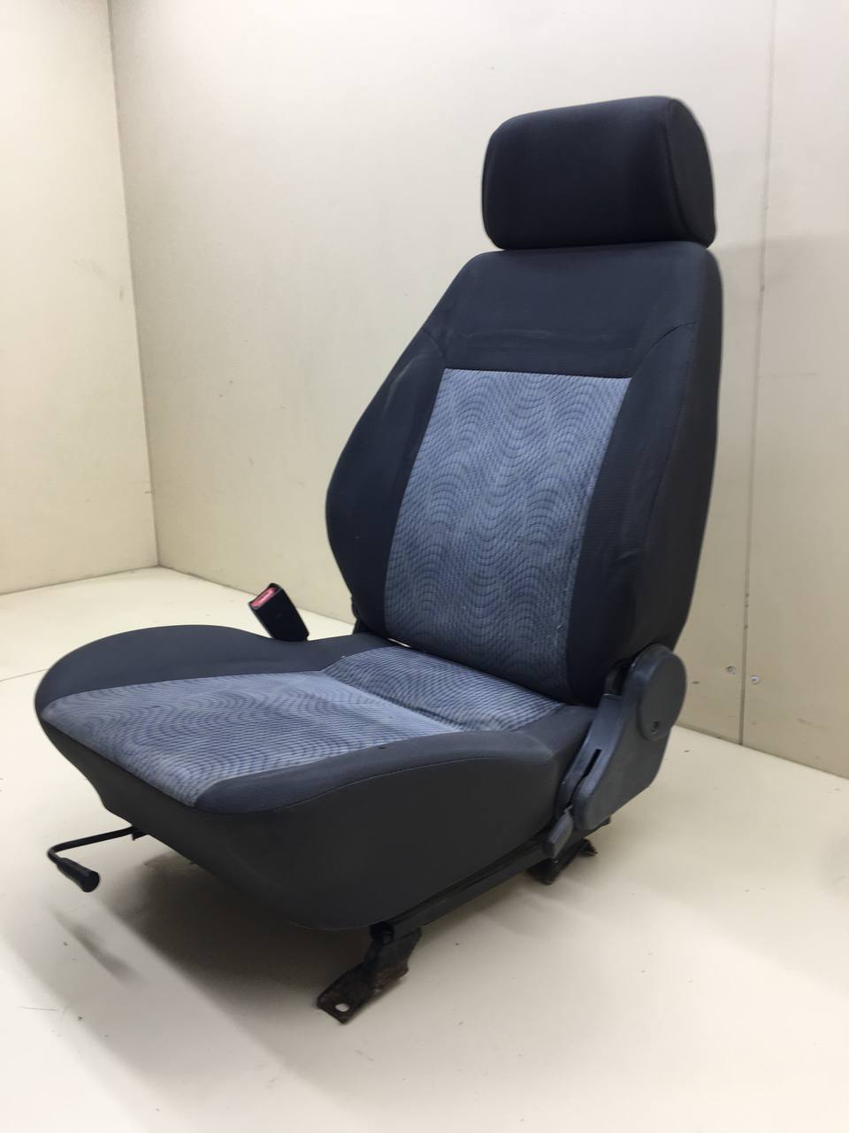Сиденье переднее левое Daewoo Nexia (N150) 2008-2016 Сиденье переднее левое Daewoo Nexia (N150) 2008-2016