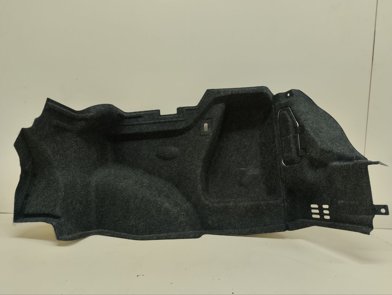 Обшивка багажника Nissan Almera Classic (B10) 2006-2013 Обшивка багажника Nissan Almera Classic (B10) 2006-2013