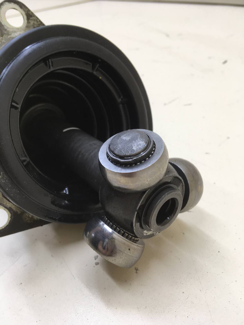 Полуось передняя левая Nissan Almera 3 (G11, G15) 2012> Полуось передняя левая Nissan Almera 3 (G11, G15) 2012>