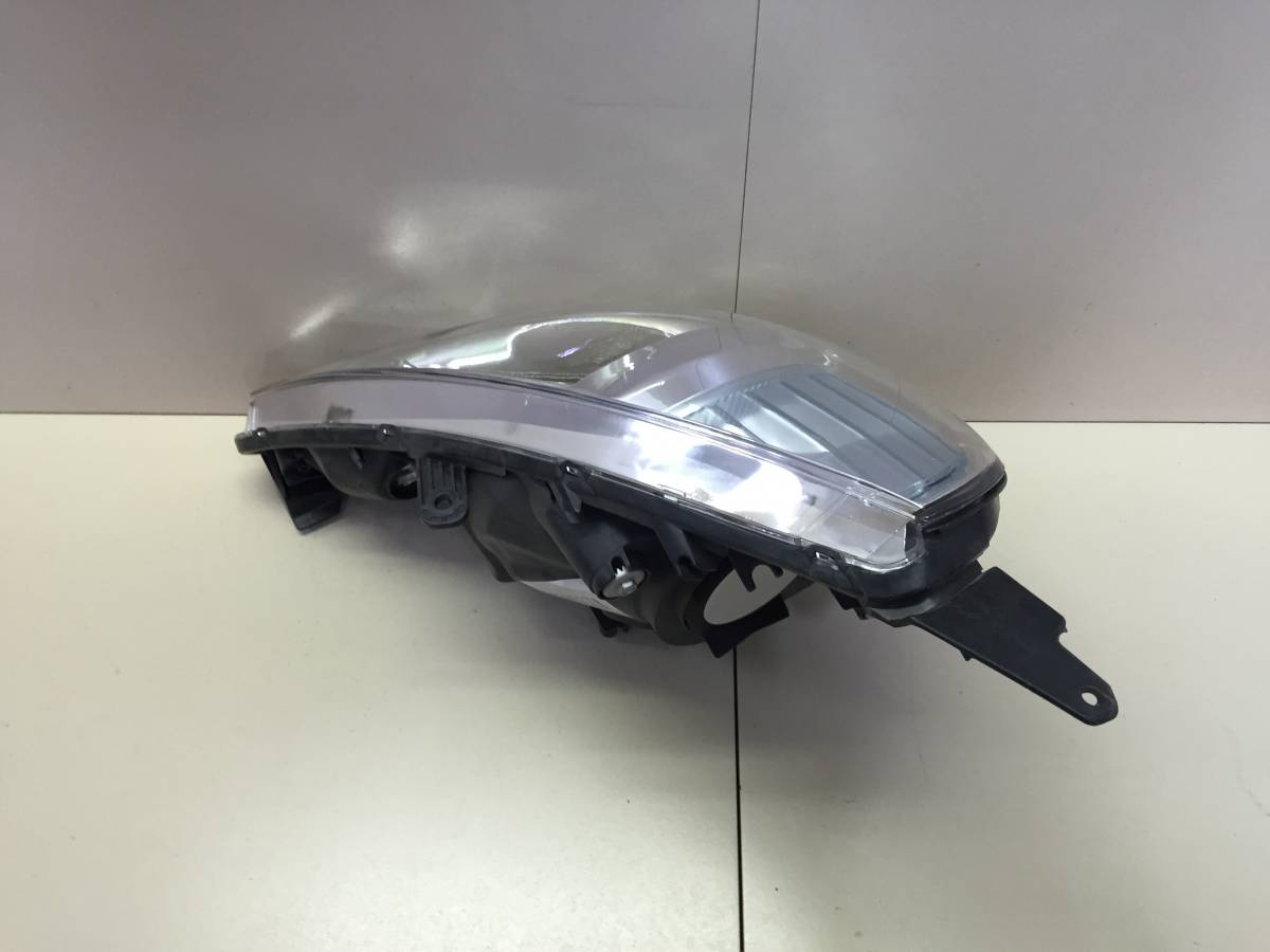 Фара правая Honda Jazz (GD1, GD5, GE2, GE3) 2001-2008