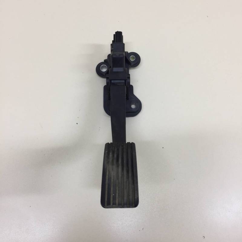 Педаль газа Mitsubishi Lancer X (CX, CY) 2007> Педаль газа Mitsubishi Lancer X (CX, CY) 2007>