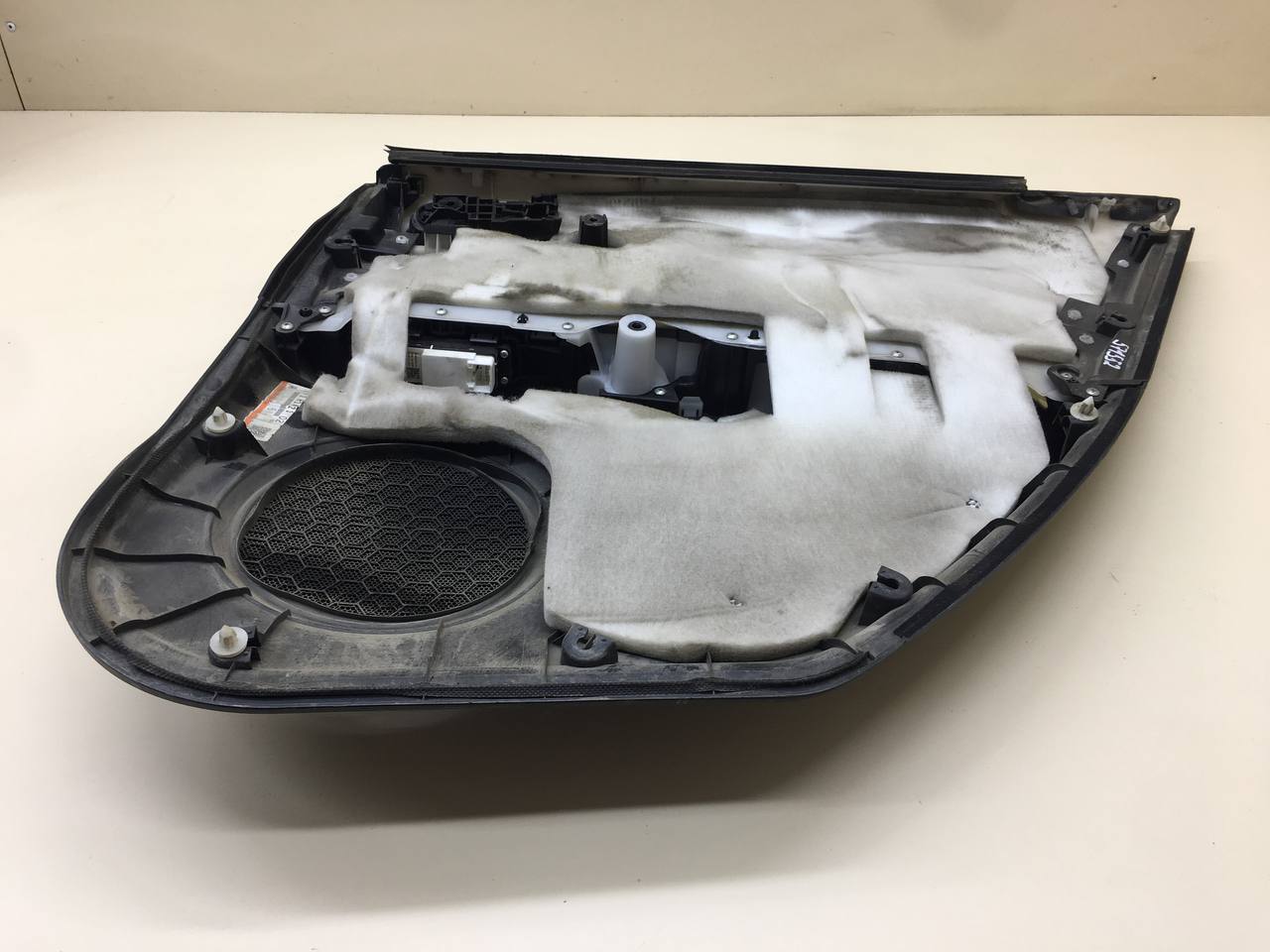 Обшивка двери задней левой Mazda Mazda 6 (GH) 2007-2012