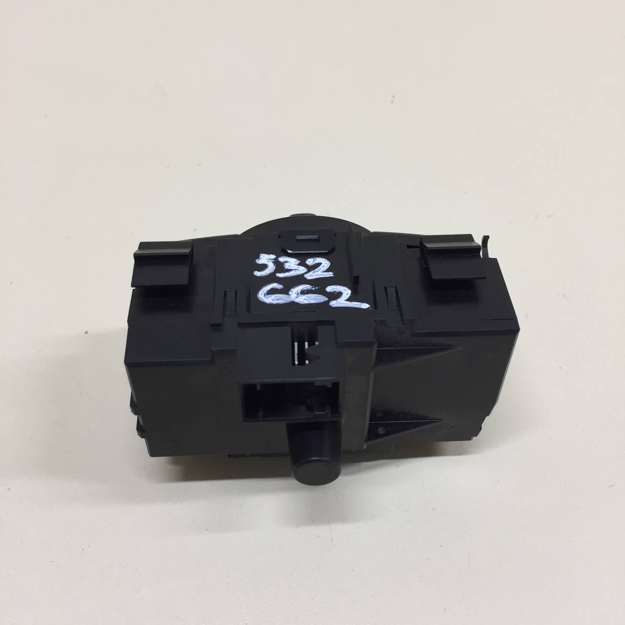 Переключатель света фар BMW 1-series E87/E81 2004-2011 Переключатель света фар BMW 1-series E87/E81 2004-2011