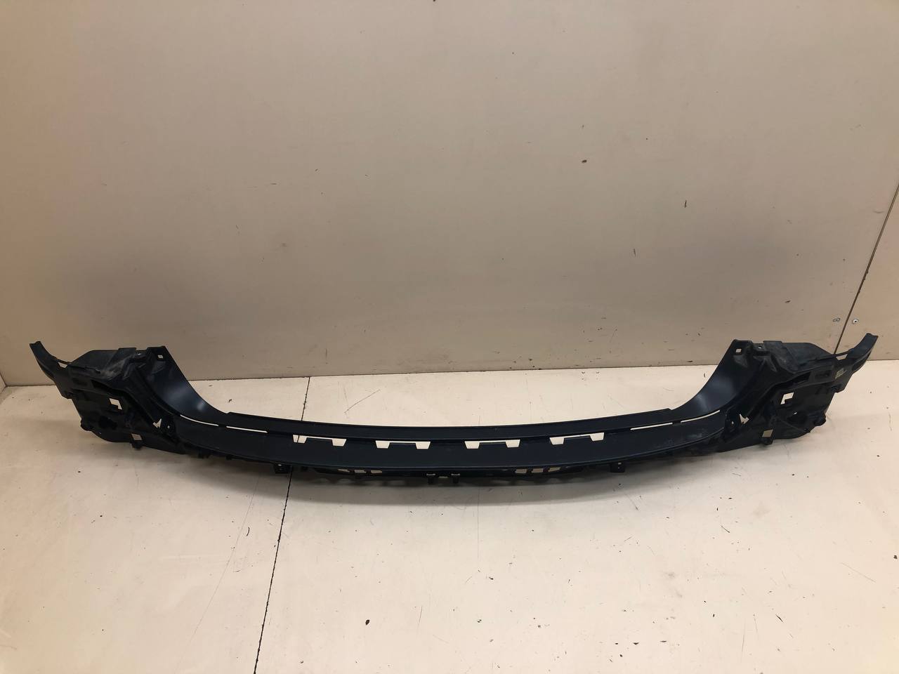 Кронштейн заднего бампера BMW 7-Series F01,F02  2008-2015