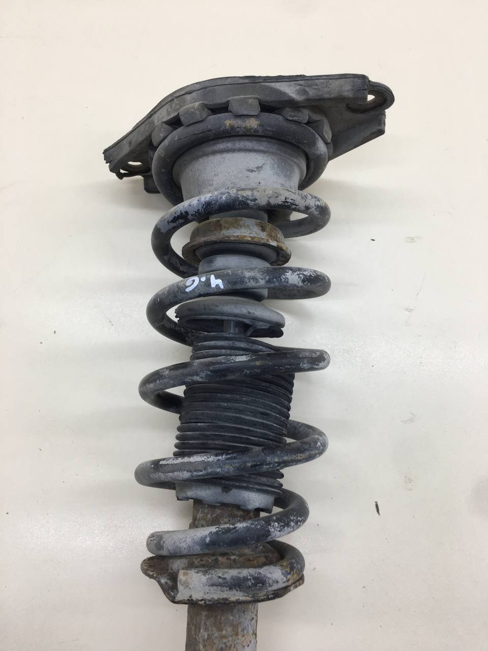 Амортизатор задний Nissan Primera (P12) 2002-2007