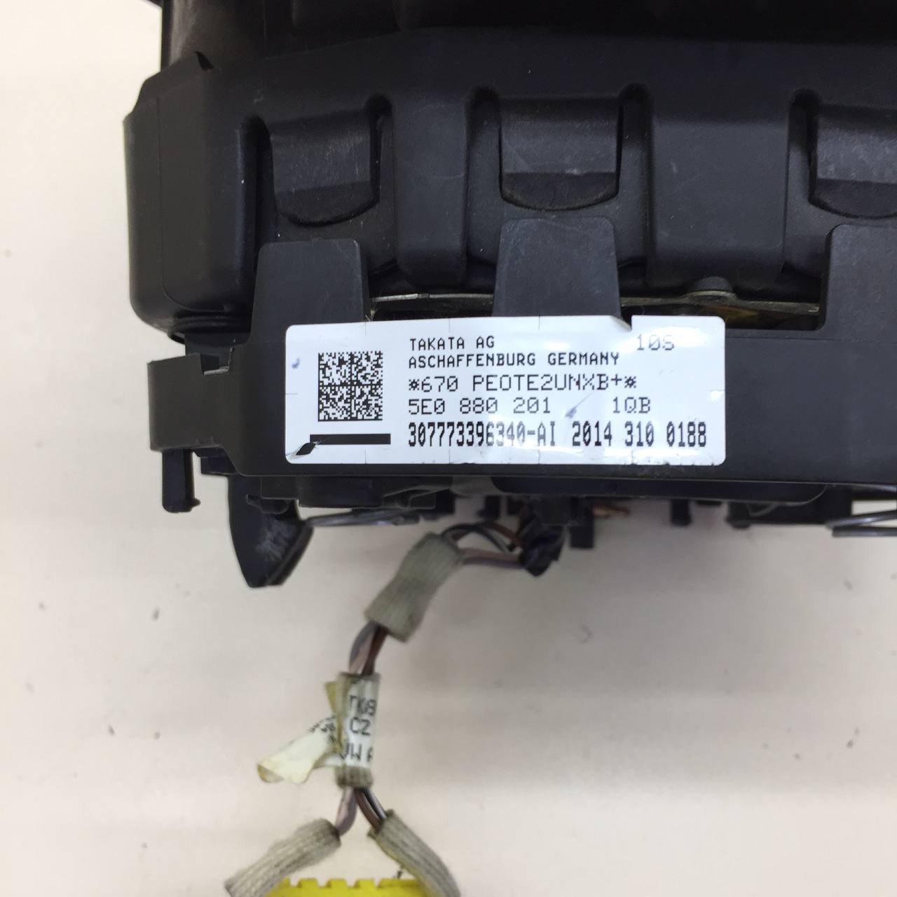 Подушка безопасности в рулевое колесо Skoda Rapid 2012-2020