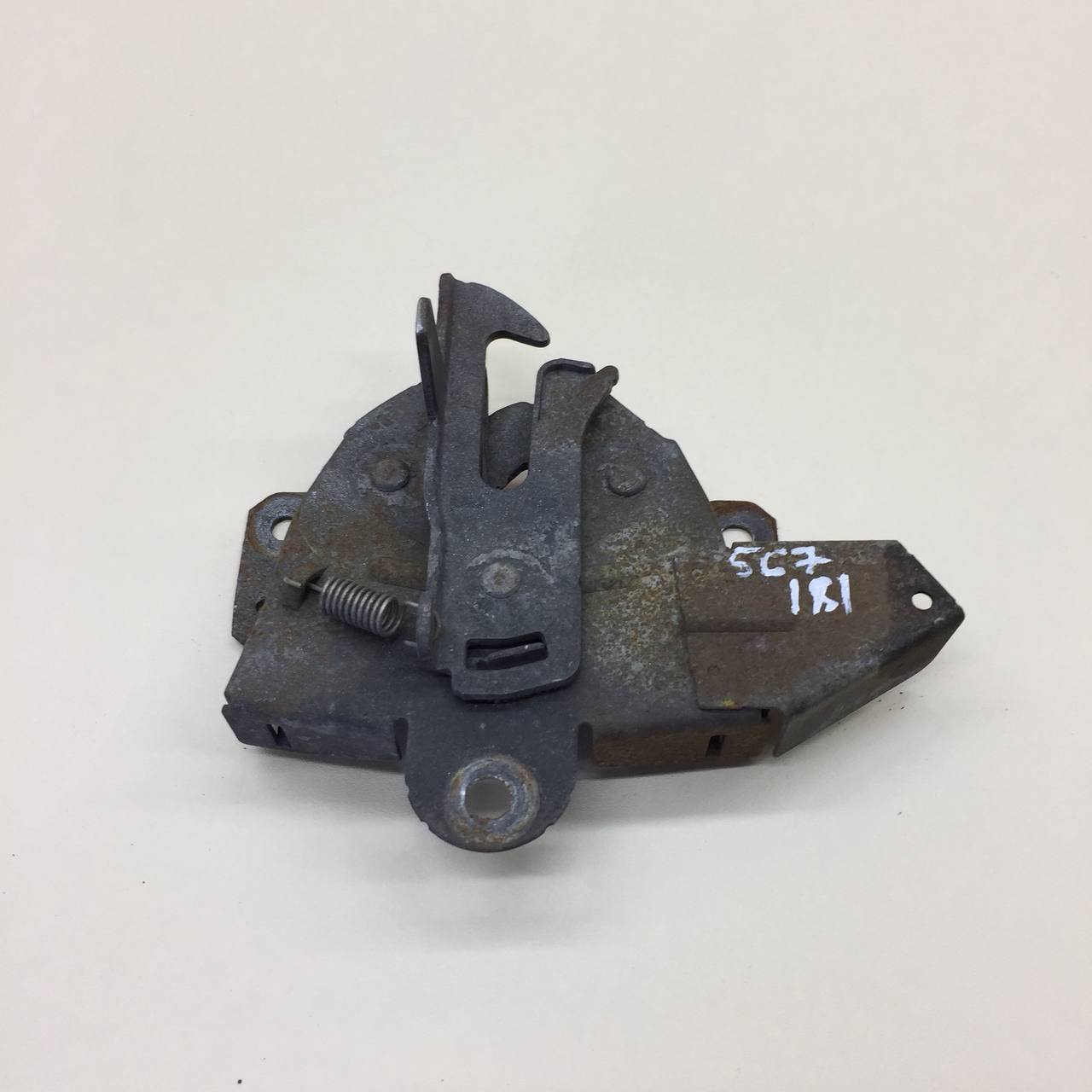 Замок капота Mitsubishi Pajero/Montero 3 (V6, V7) 2000-2006