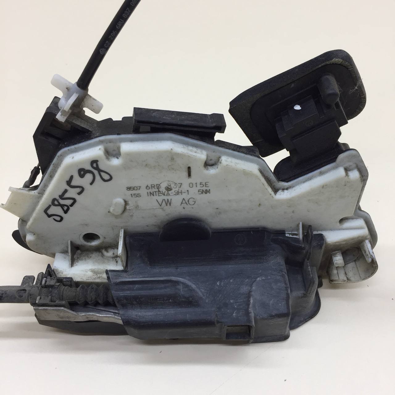 Замок двери передней левой Volkswagen Polo (MK5) 2011-2020