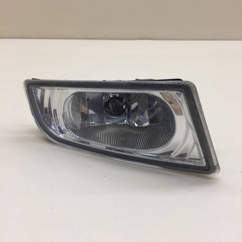 Фара противотуманная правая Honda Civic 4D 2006-2012