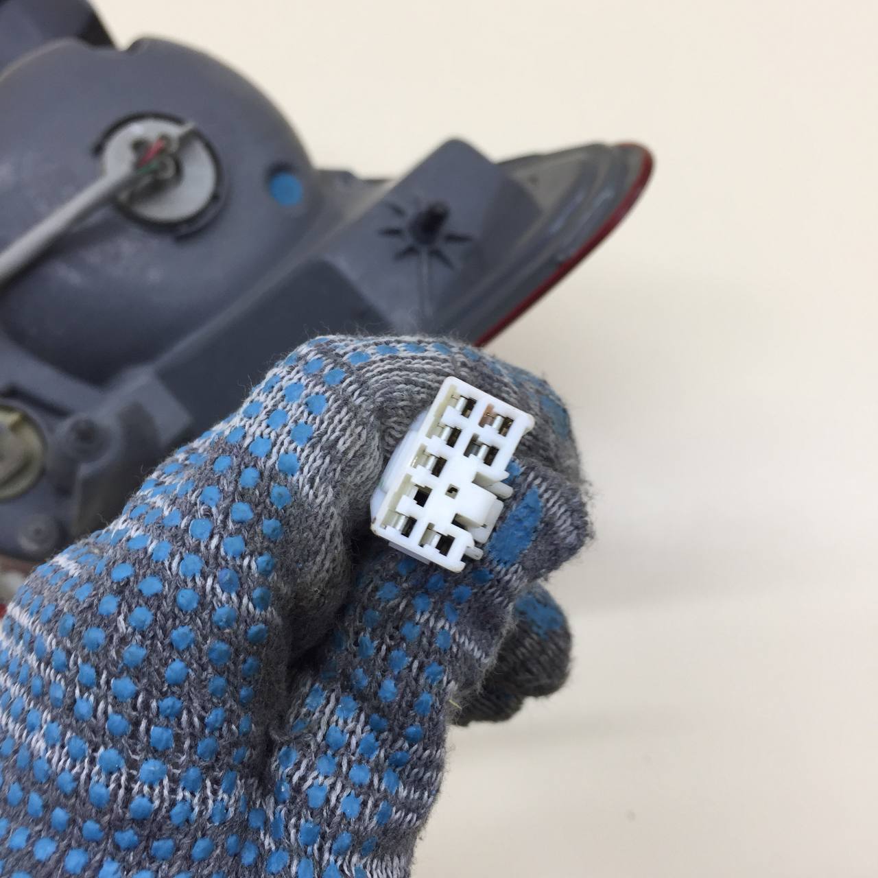 Фонарь задний наружный левый Chevrolet Cruze (J300) 2009-2016