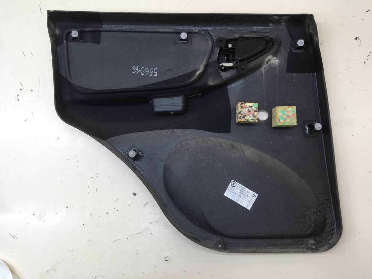 Обшивка двери задней правой Chevrolet Niva 2009-2020 Обшивка двери задней правой Chevrolet Niva 2009-2020