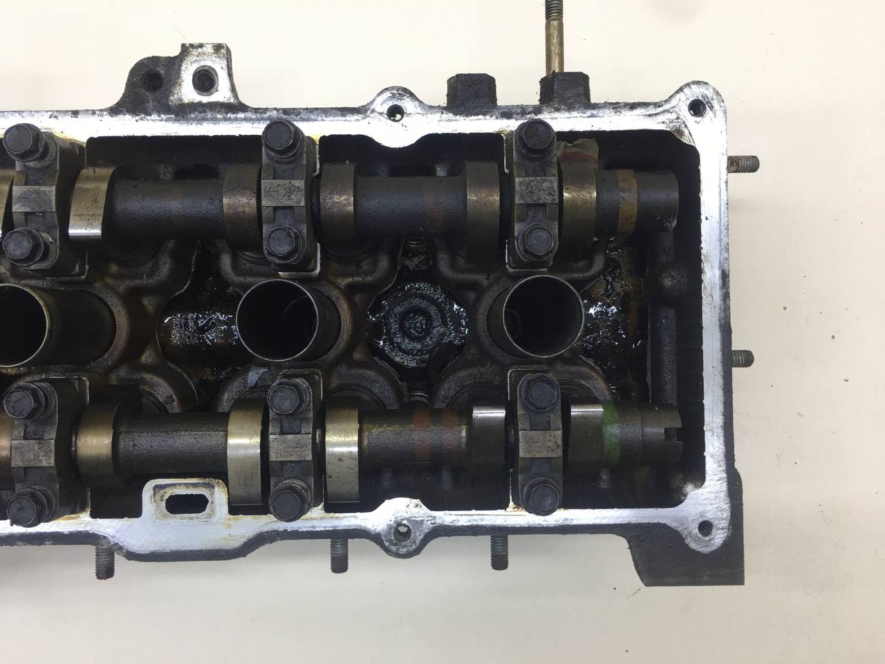 Головка блока цилиндров Nissan Almera (N16) 2000-2006