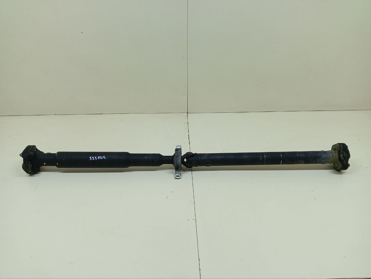 Вал карданный BMW 3-series E90/E91 2005-2011 Вал карданный BMW 3-series E90/E91 2005-2011