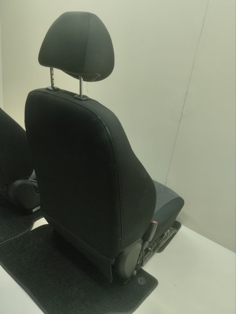 Сиденье (комплект) Hyundai Solaris (RB) 2010-2017 Сиденье (комплект) Hyundai Solaris (RB) 2010-2017