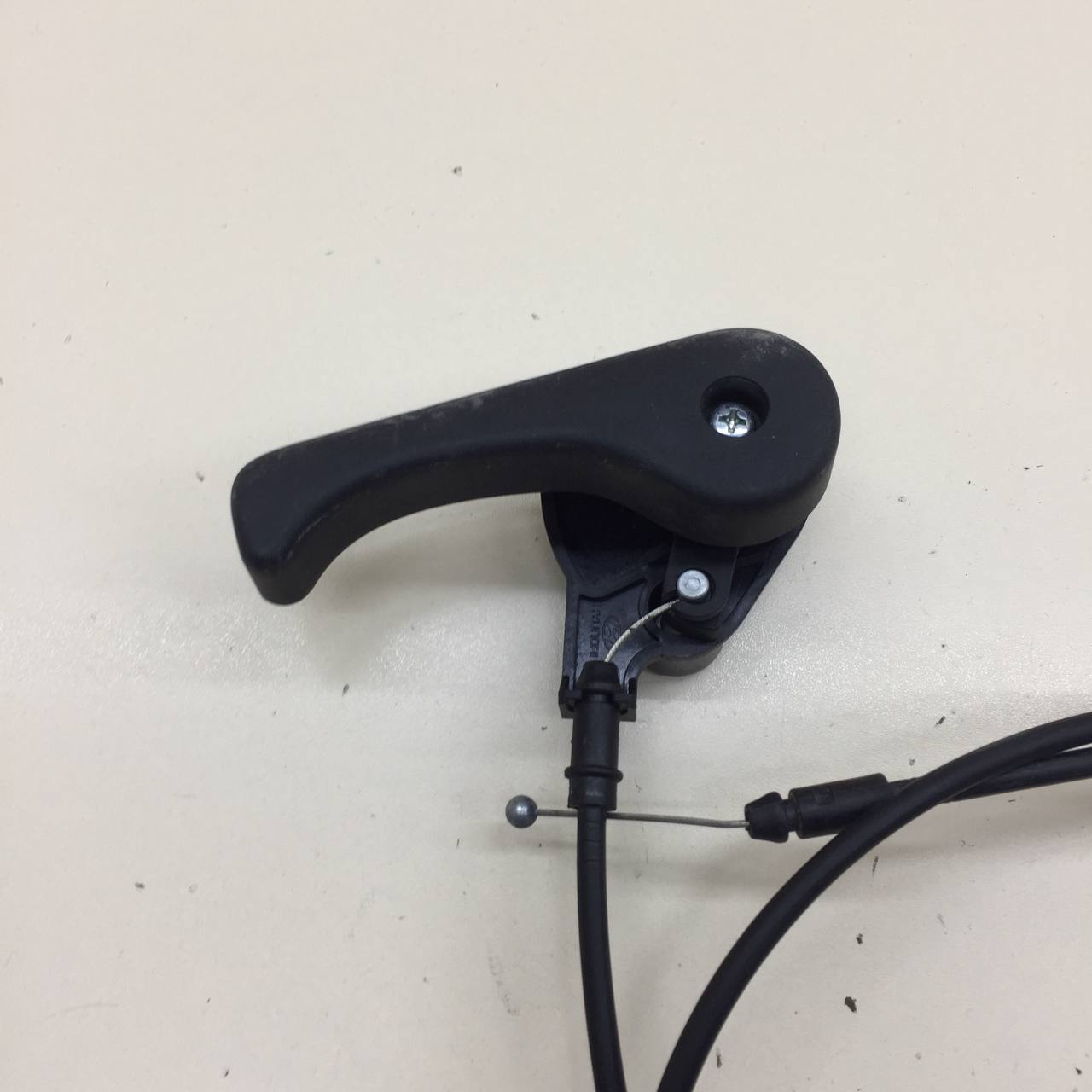 Ручка открывания капота Hyundai Tucson (TL) 2015-2021